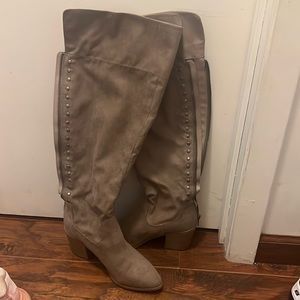 Madden girl, knee-high boots, size 7.5 taupe